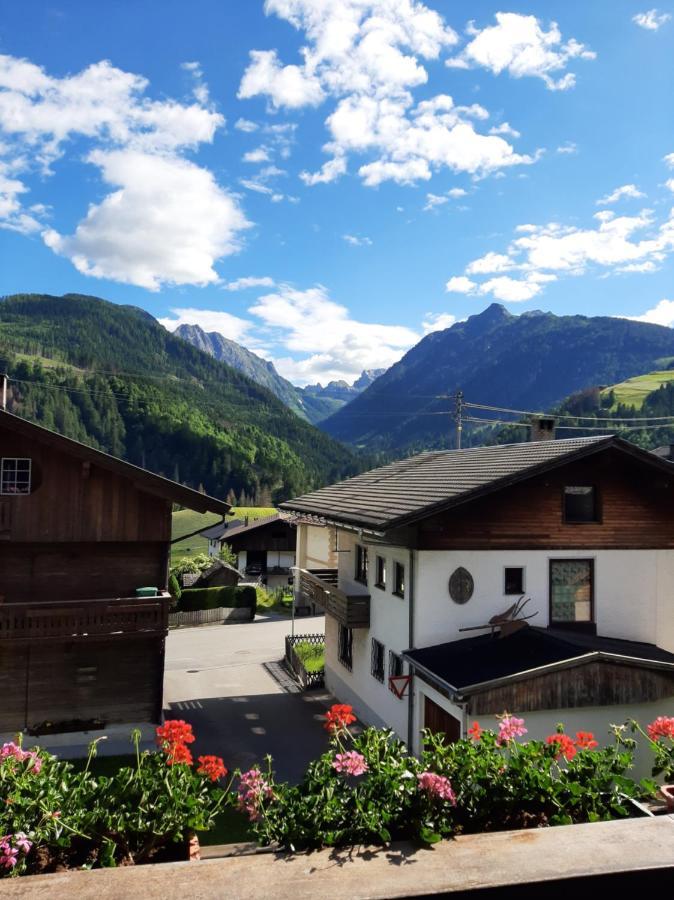 ホテル Haus Antonius Sankt Lorenzen im Lesachtal エクステリア 写真